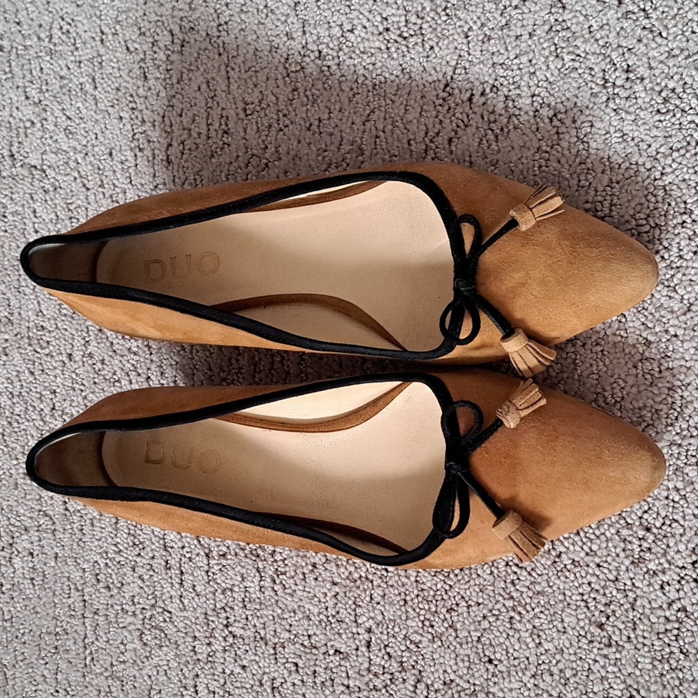 DUO Low Heel Pumps